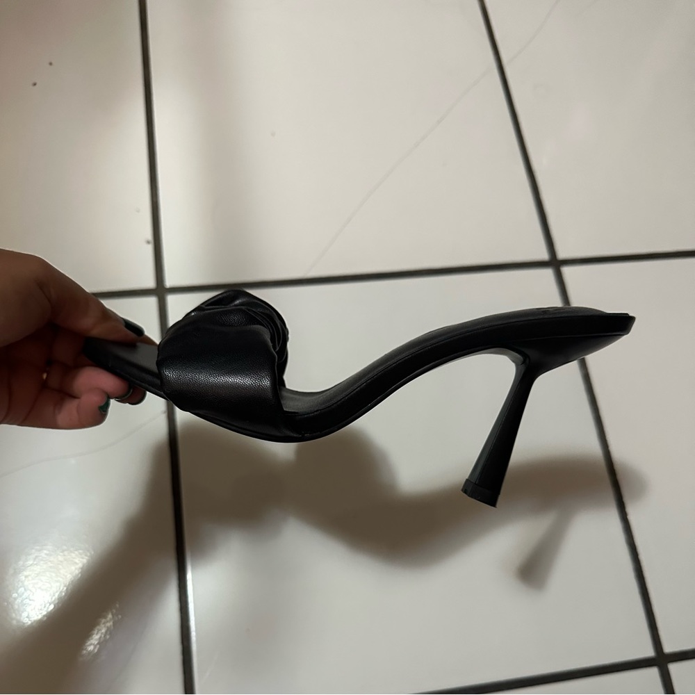 NEW sandals Augstine ,never used , size 7.5